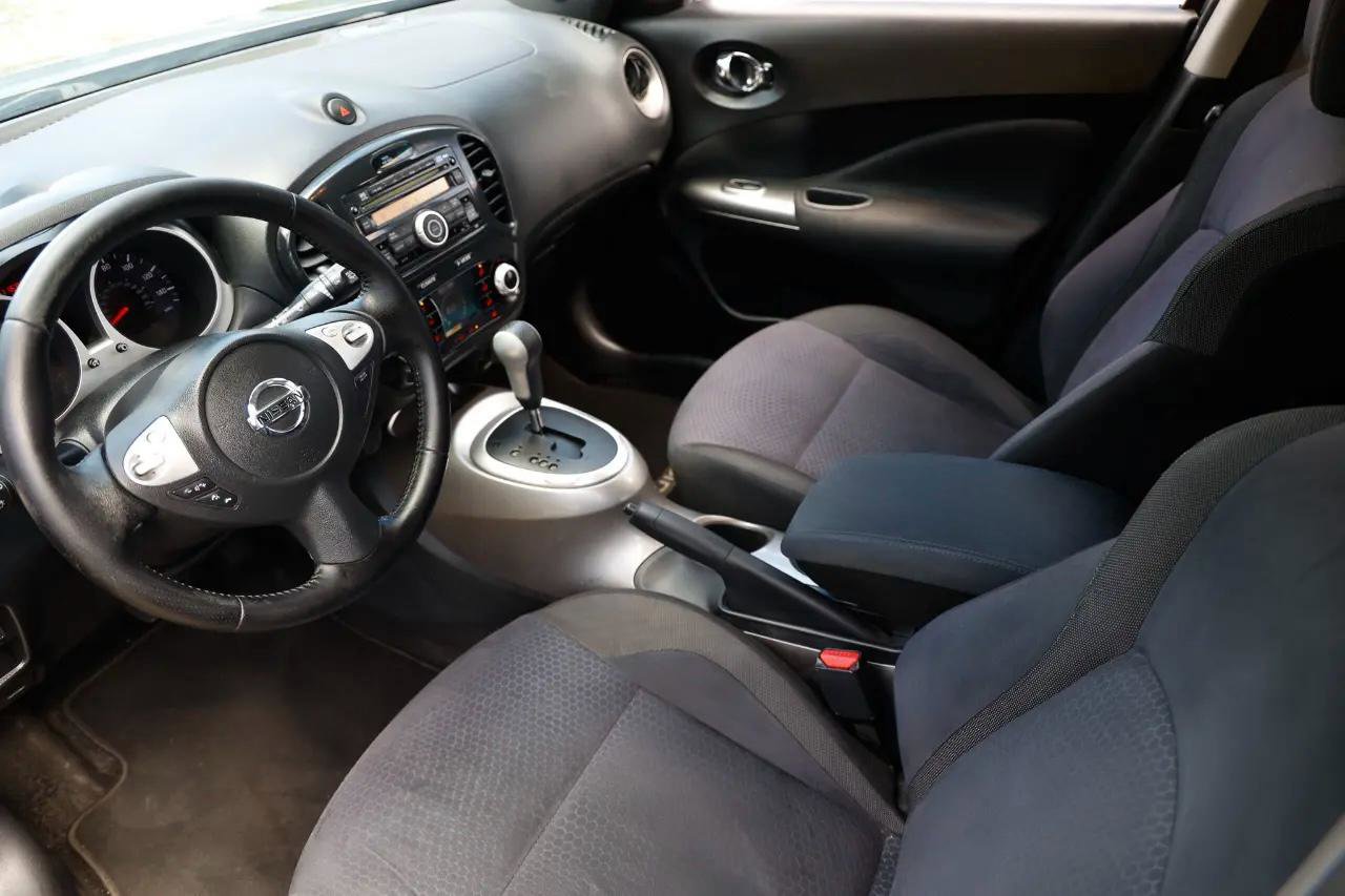 Used 2013 Nissan Juke SV FWD image 4