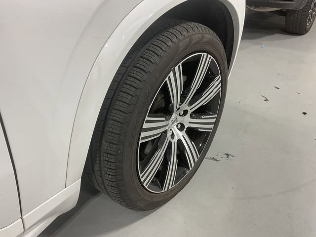 Used 2023 Volvo XC90 B6 Ultimate w/ Protection Package Premier image 14