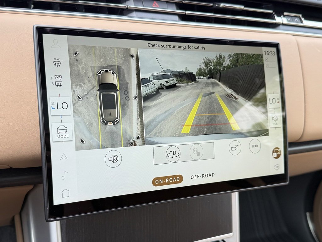 New 2025 Land Rover Range Rover Long Wheelbase SE image 26