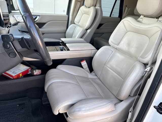 Used 2021 Lincoln Navigator L Reserve w/ Luxury Package AWD/4WD image 20