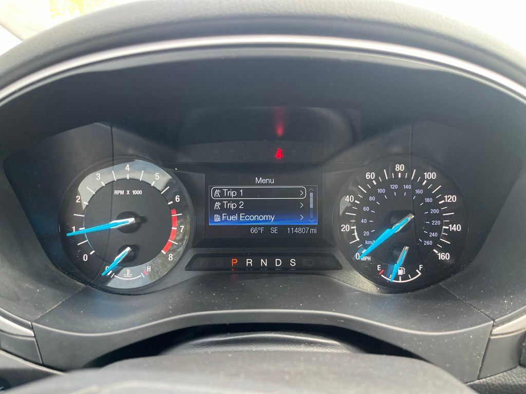 Used 2015 Ford Fusion SE FWD image 21