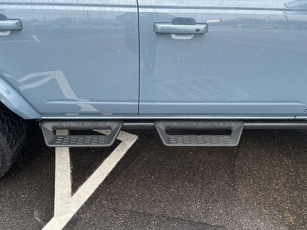 Used 2023 Ford Bronco Outer Banks image 3