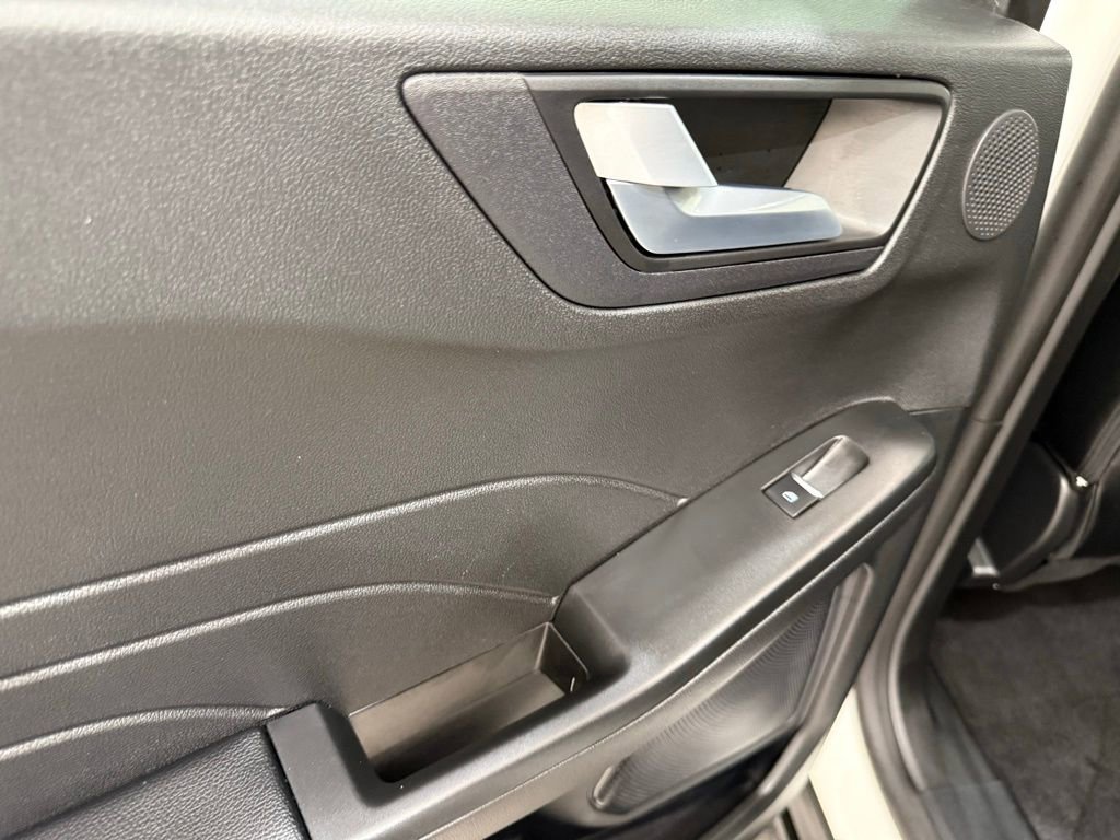 New 2024 Ford Escape SE w/ PHEV Premium Package image 18