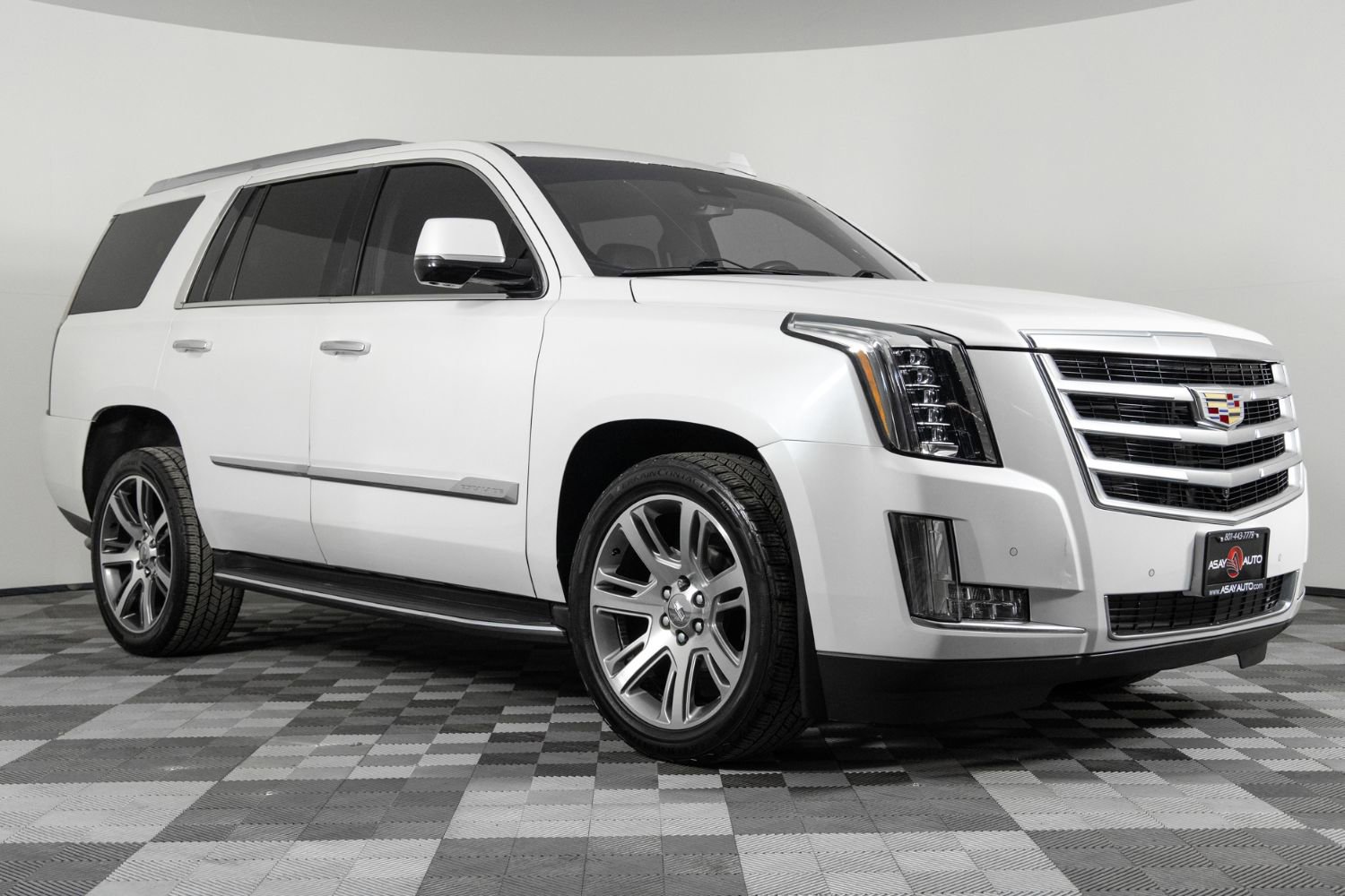 Used 2016 Cadillac Escalade Luxury image 10