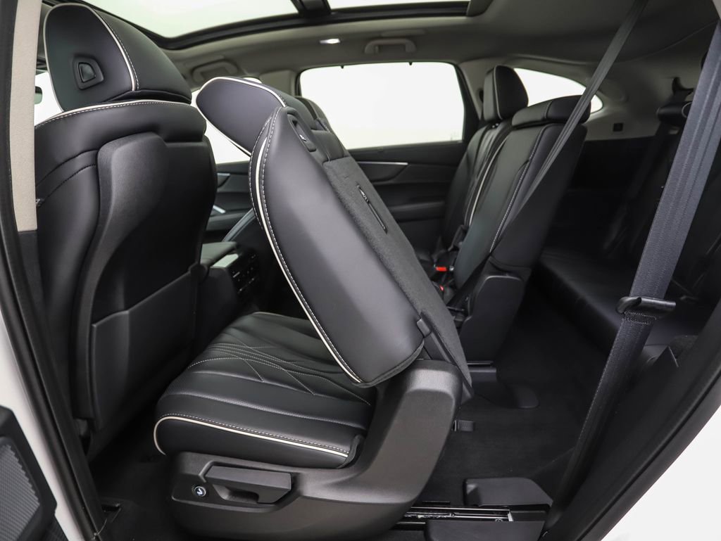 Used 2025 Acura MDX w/ Advance Package image 23