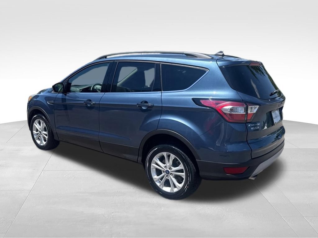 Used 2018 Ford Escape SE w/ SE Sync 3 Package FWD image 5
