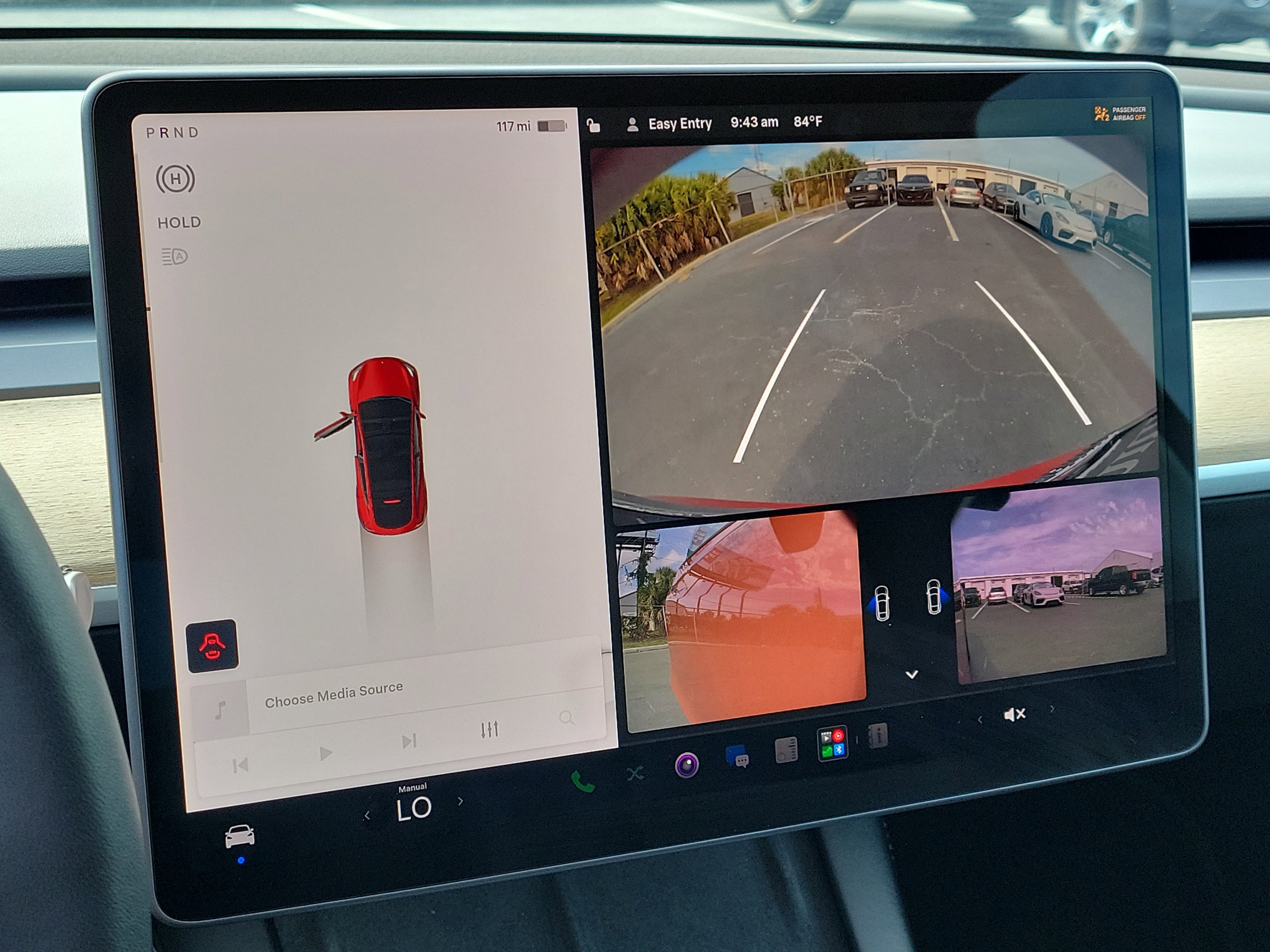 Used 2022 Tesla Model Y Long Range AWD/4WD image 23
