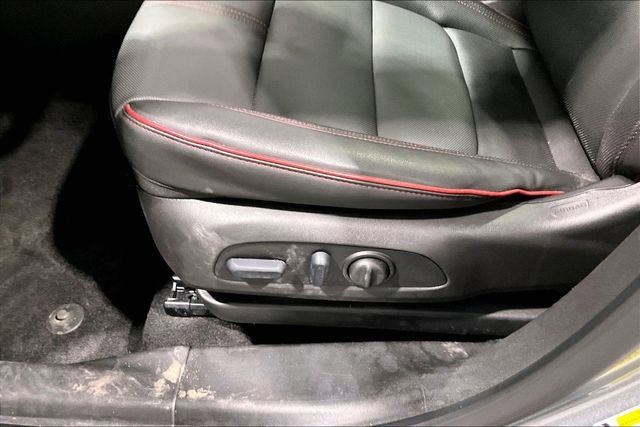 Used 2025 Chevrolet TrailBlazer RS w/ Convenience Package image 19