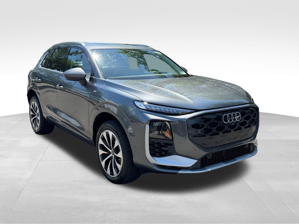 New 2026 Audi Q3 quattro 2.0T AWD/4WD image 3