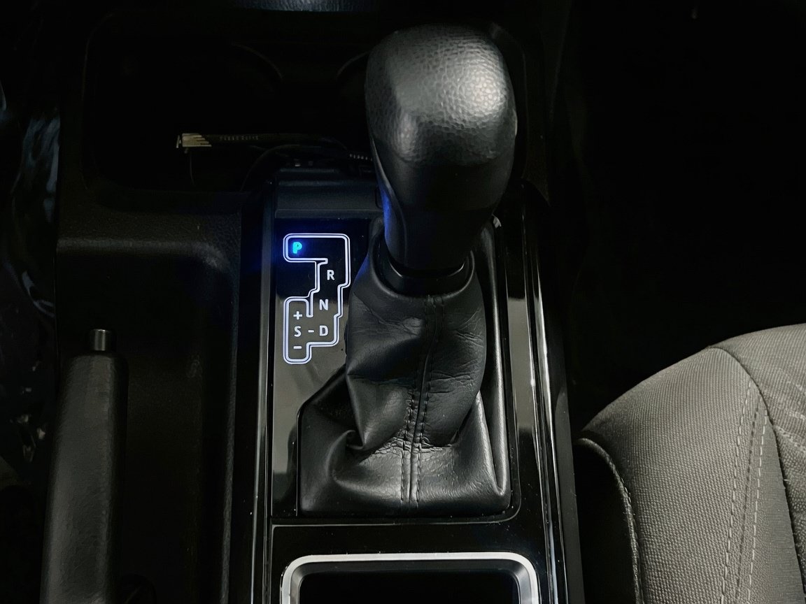 Used 2022 Toyota Tacoma SR RWD image 12