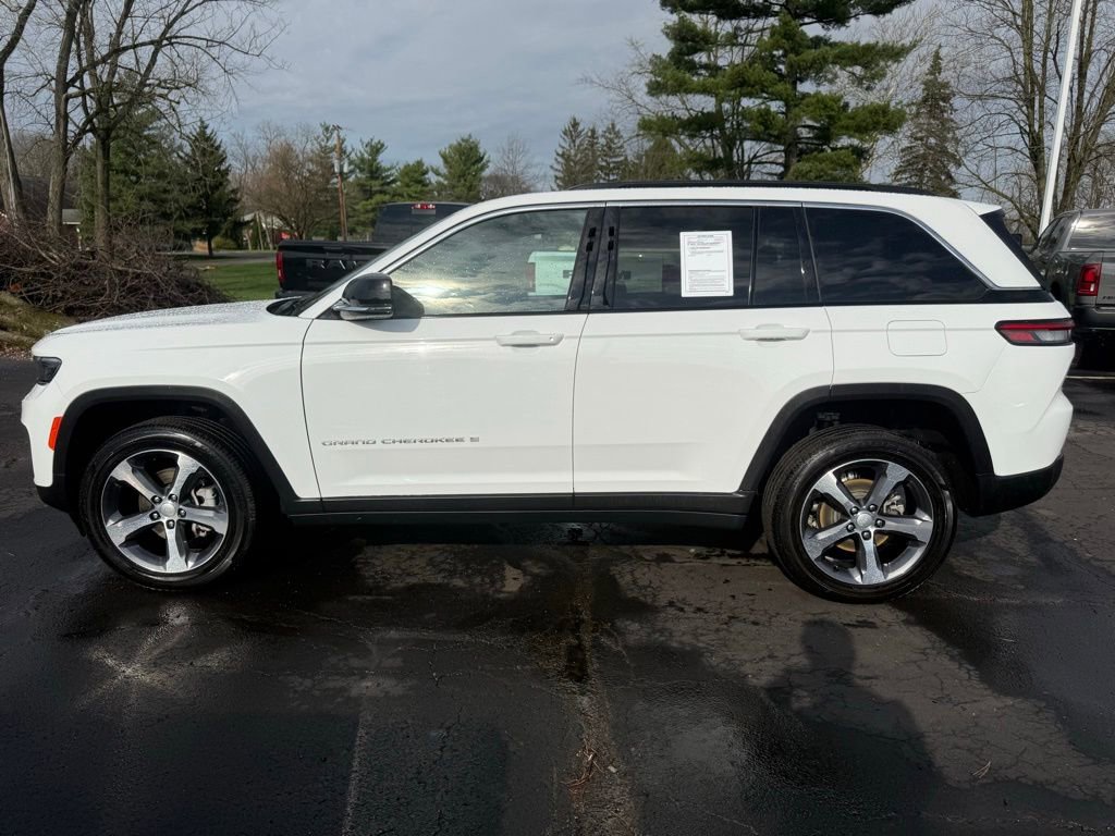 Used 2025 Jeep Grand Cherokee Limited image 6