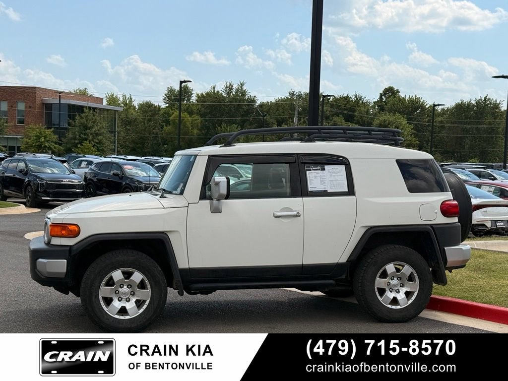 Used 2010 Toyota FJ Cruiser 4WD image 4