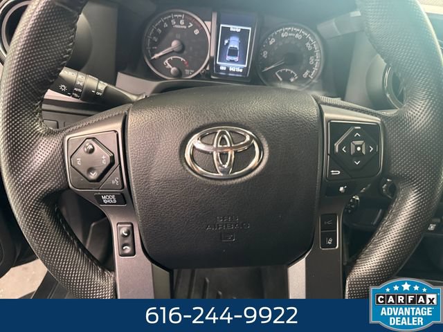 Used 2022 Toyota Tacoma TRD Off-Road AWD/4WD image 19