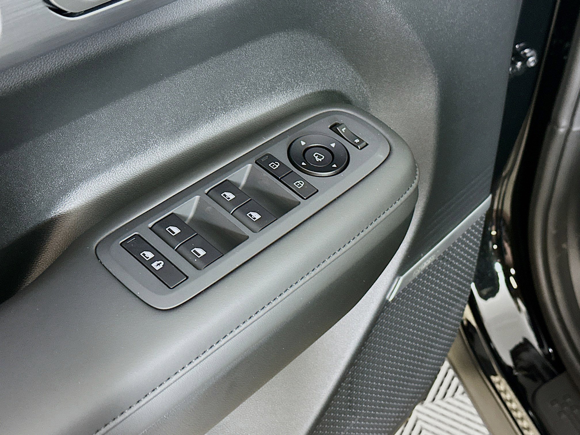 New 2026 Hyundai Santa Fe Limited image 18