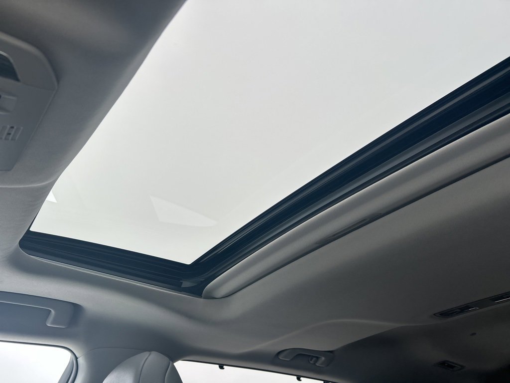 Used 2022 Toyota Highlander XLE image 22