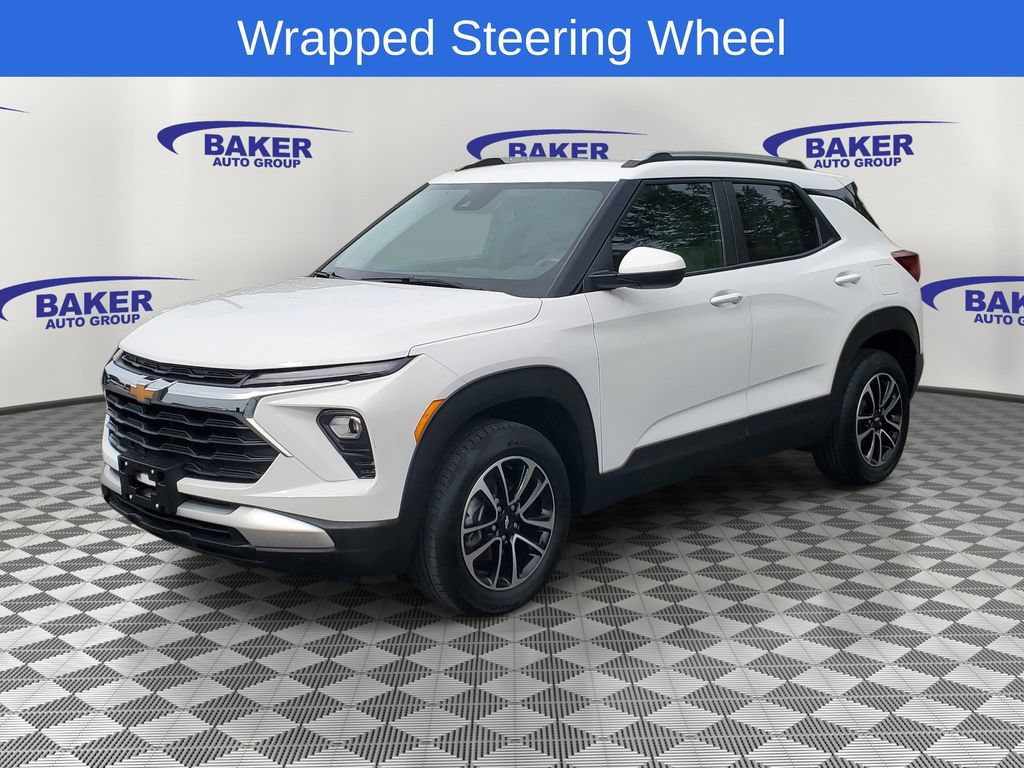 Used 2024 Chevrolet TrailBlazer LT w/ LT Cold Weather Package AWD/4WD image 5