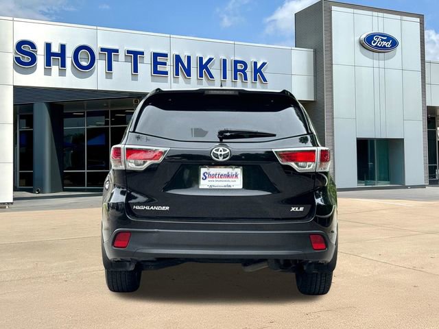 Used 2016 Toyota Highlander XLE FWD image 7