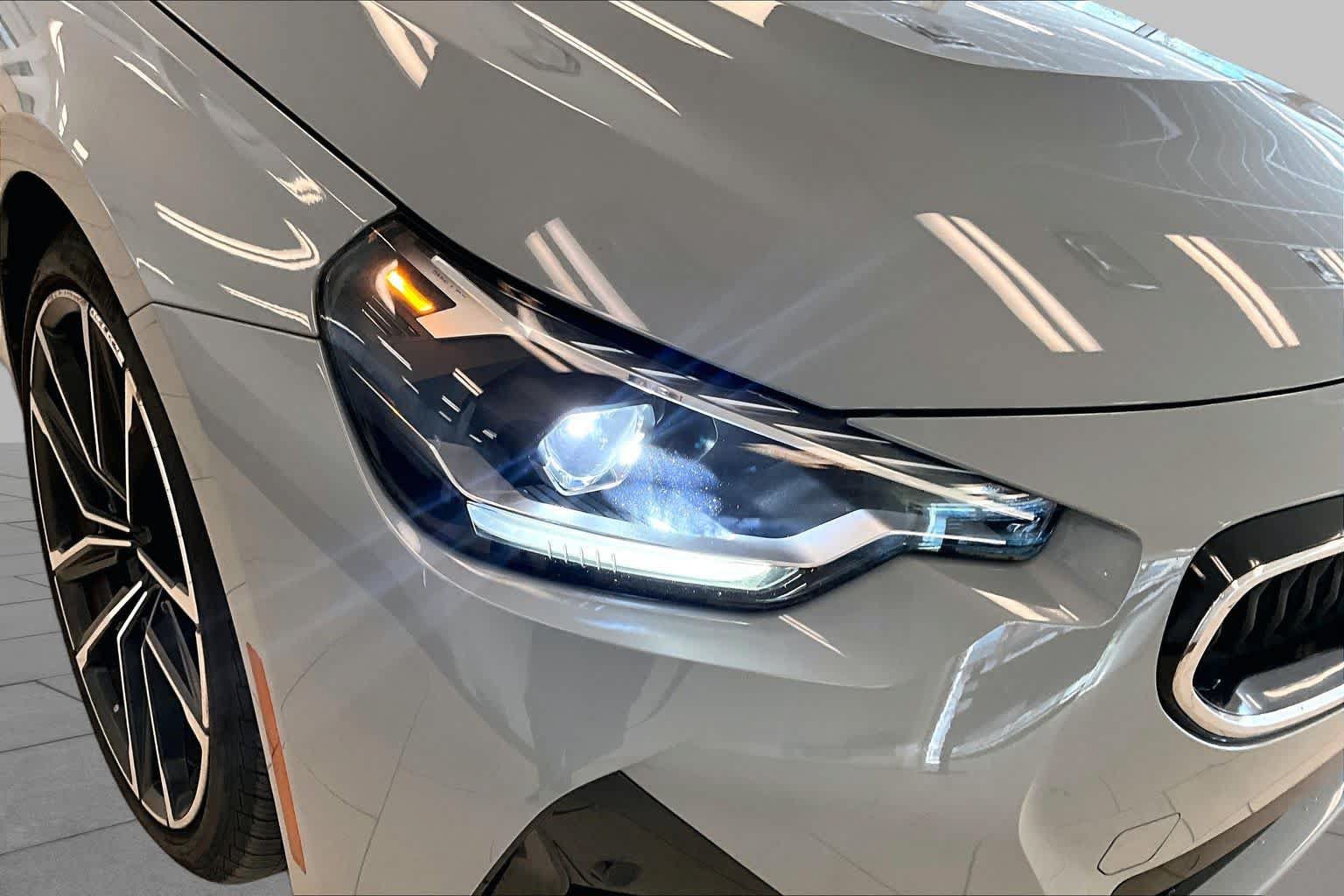 Used 2022 BMW 230i Coupe w/ M Sport Package RWD image 26
