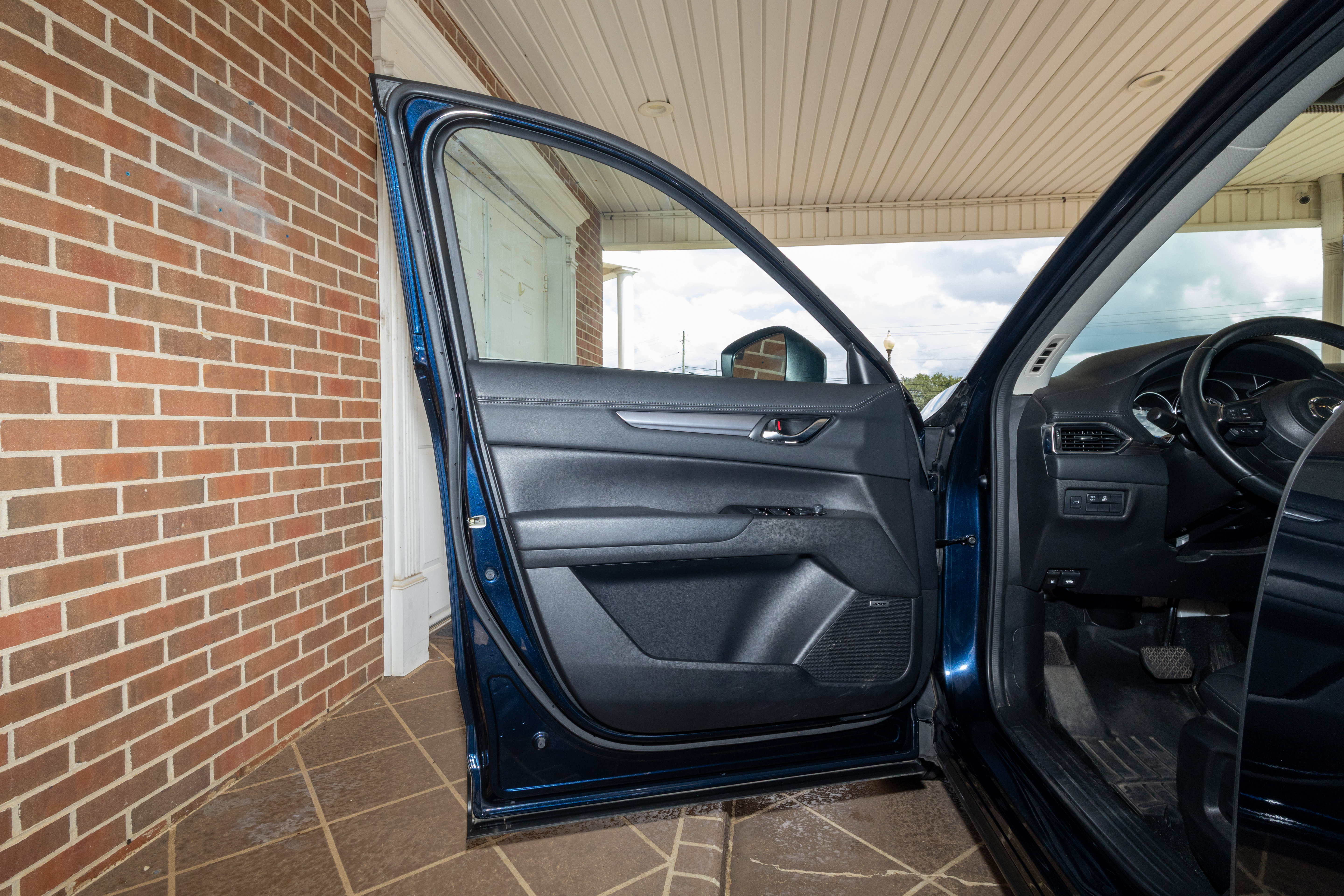 Used 2020 MAZDA CX-5 Touring AWD/4WD image 9