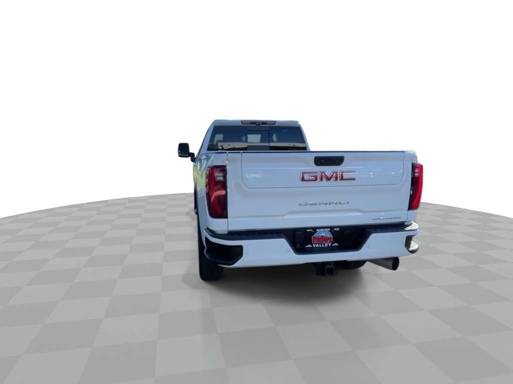 Used 2025 GMC Sierra 3500 Denali w/ Denali Reserve Package AWD/4WD image 8