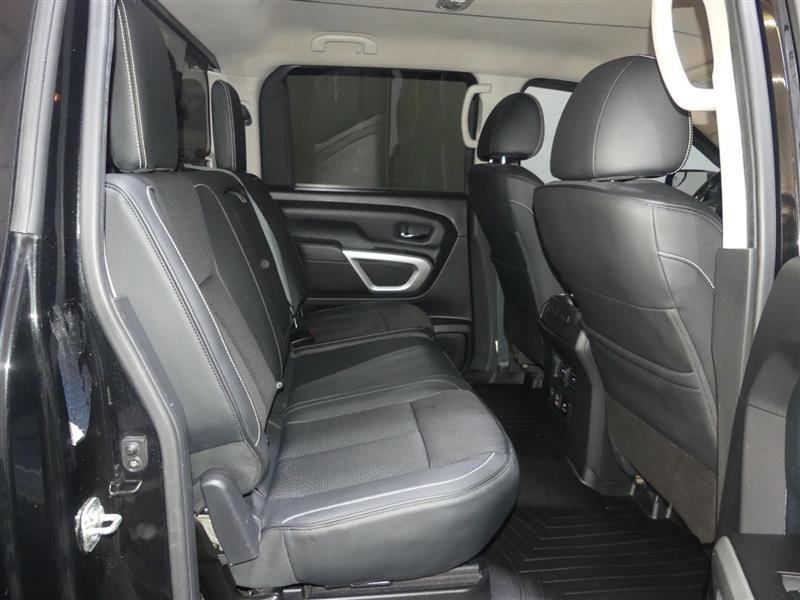Used 2019 Nissan Titan PRO-4X image 26