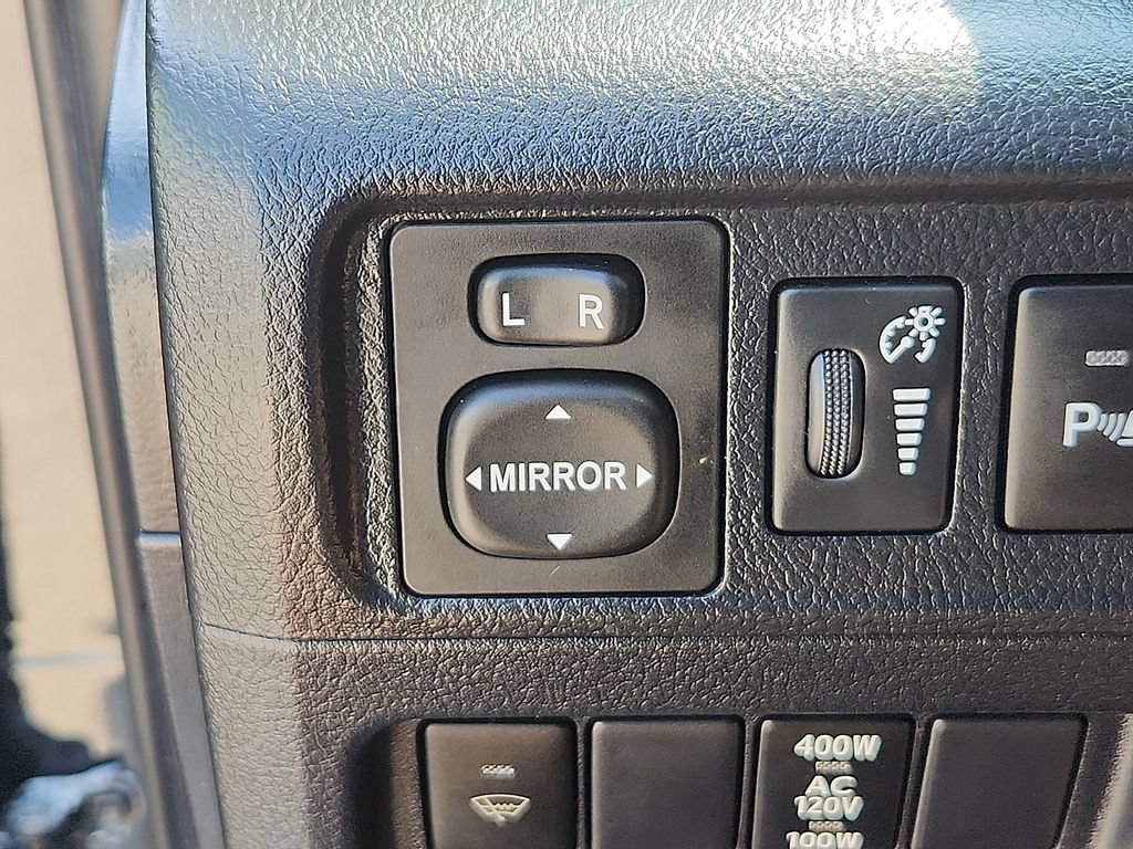 Used 2014 Toyota 4Runner Limited AWD/4WD image 20