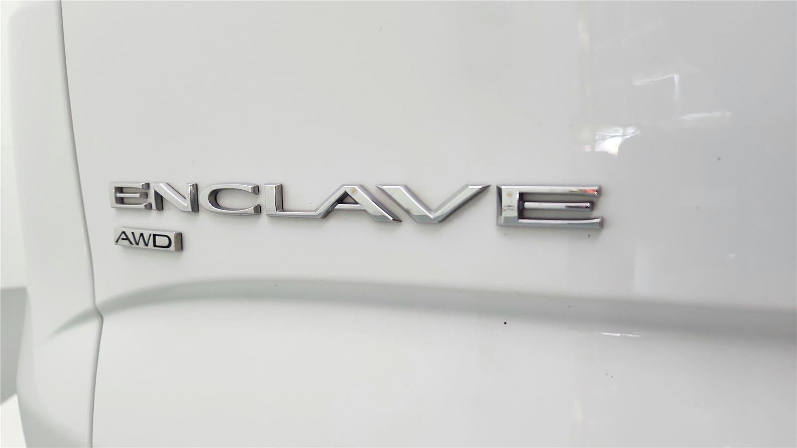 Used 2024 Buick Enclave Premium image 31