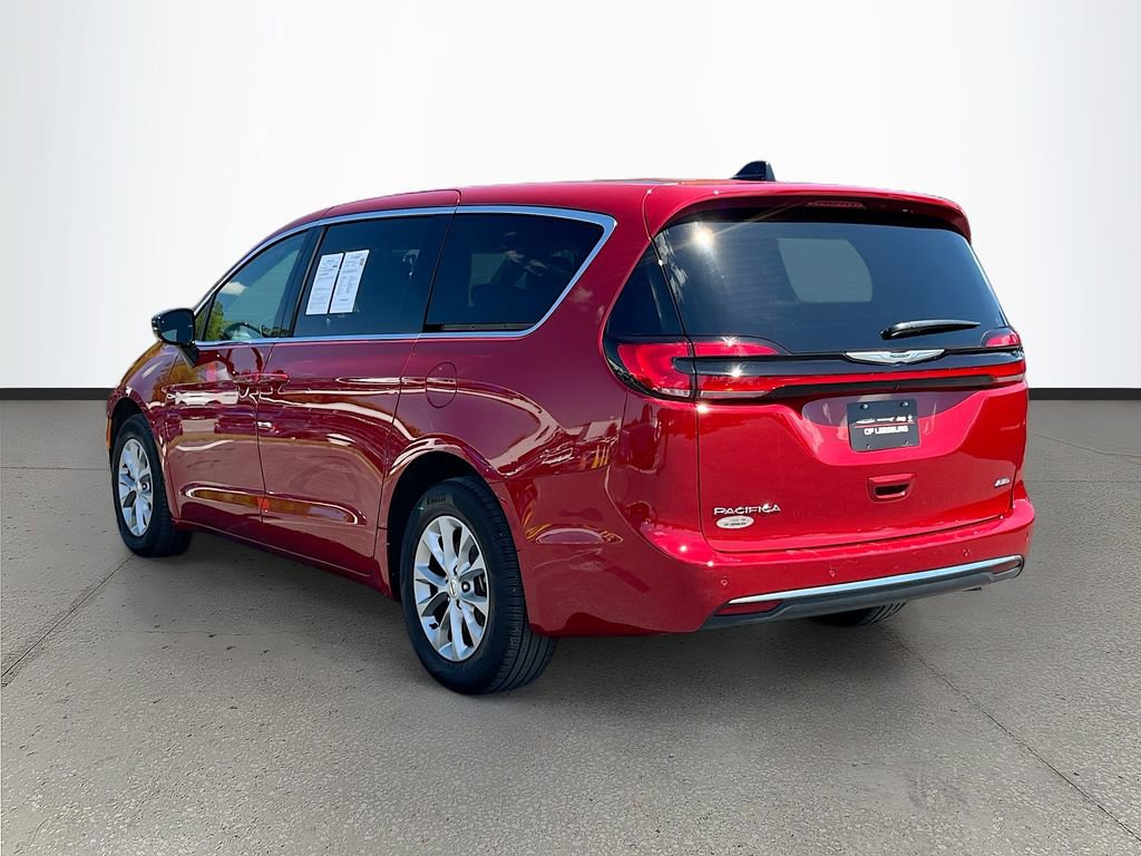 Certified 2025 Chrysler Pacifica Select image 5