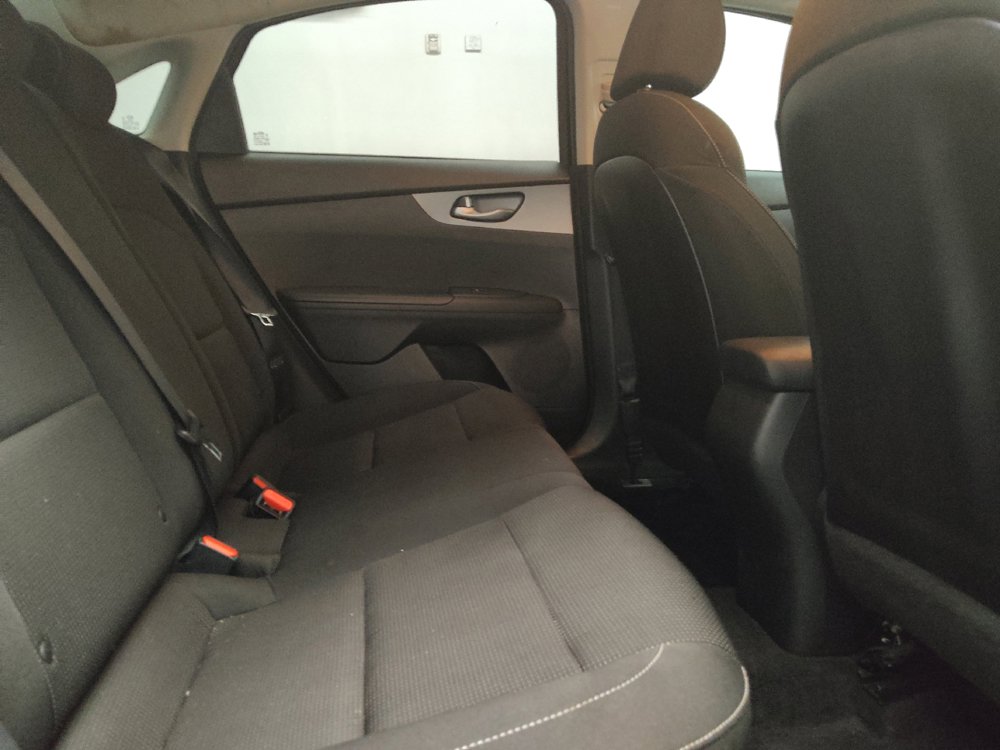 Used 2021 Kia Forte LXS FWD image 19