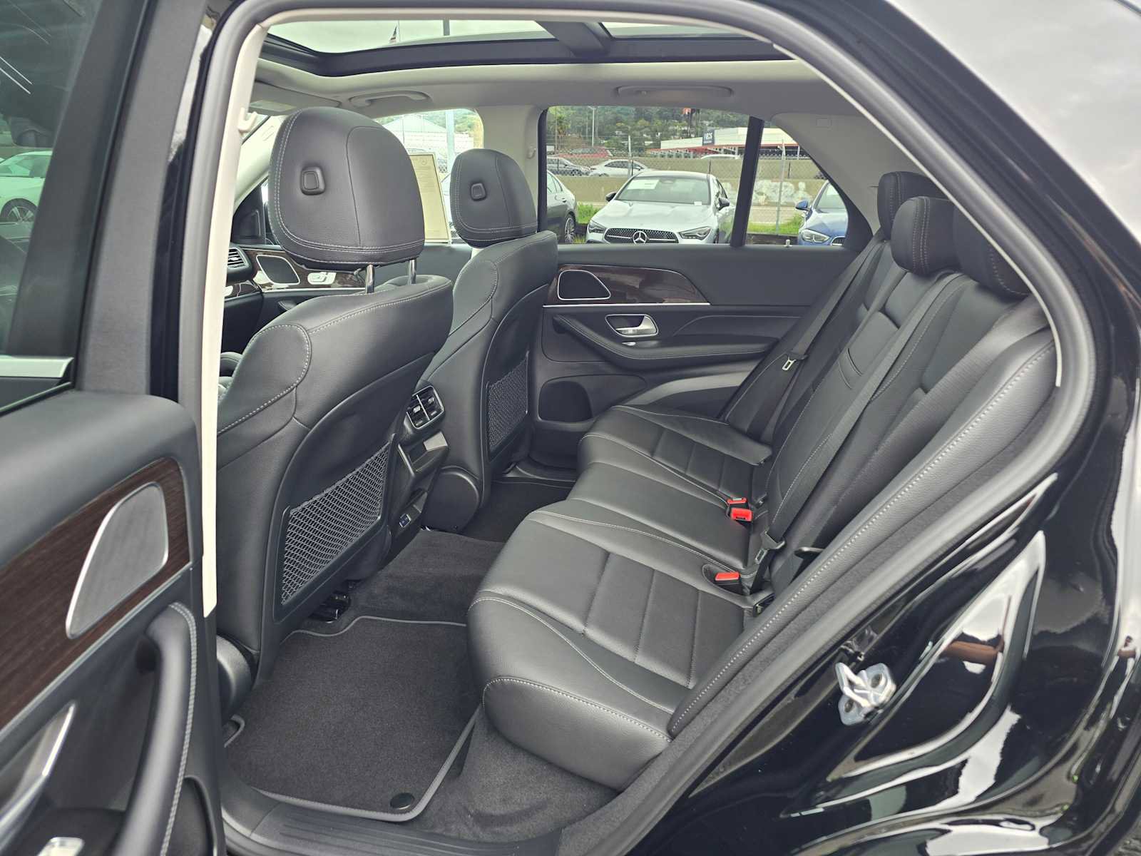 New 2026 Mercedes-Benz GLE 450e 4MATIC image 18