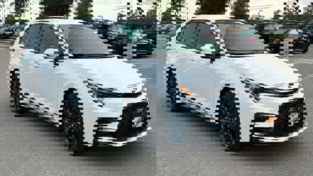 New 2026 Toyota Corolla SE FWD image 3