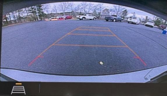 Used 2019 Buick Regal Essence w/ Driver Confidence Package I image 22