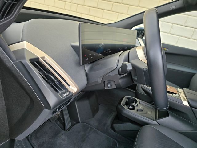 Used 2024 BMW iX M60 image 21