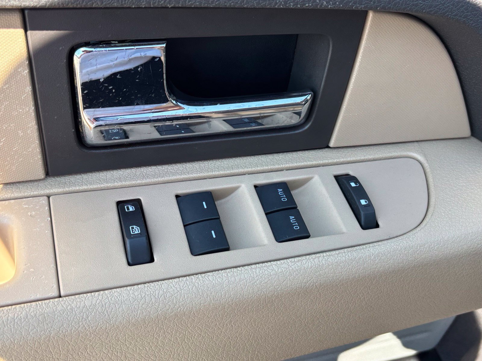Used 2014 Ford F150 XLT w/ XLT Convenience Package RWD image 11