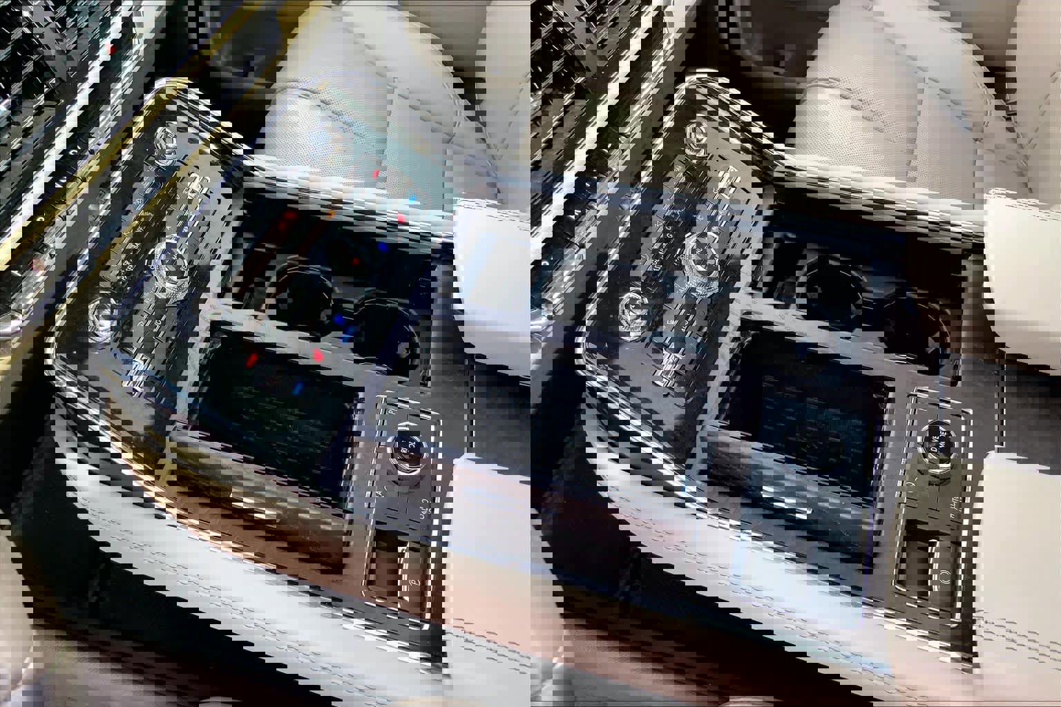 Certified 2024 Lincoln Navigator L Reserve image 16