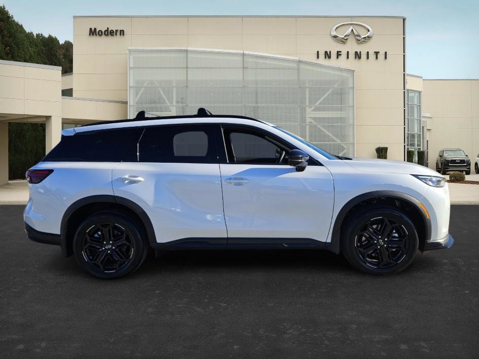 New 2026 INFINITI QX60 Sport image 3