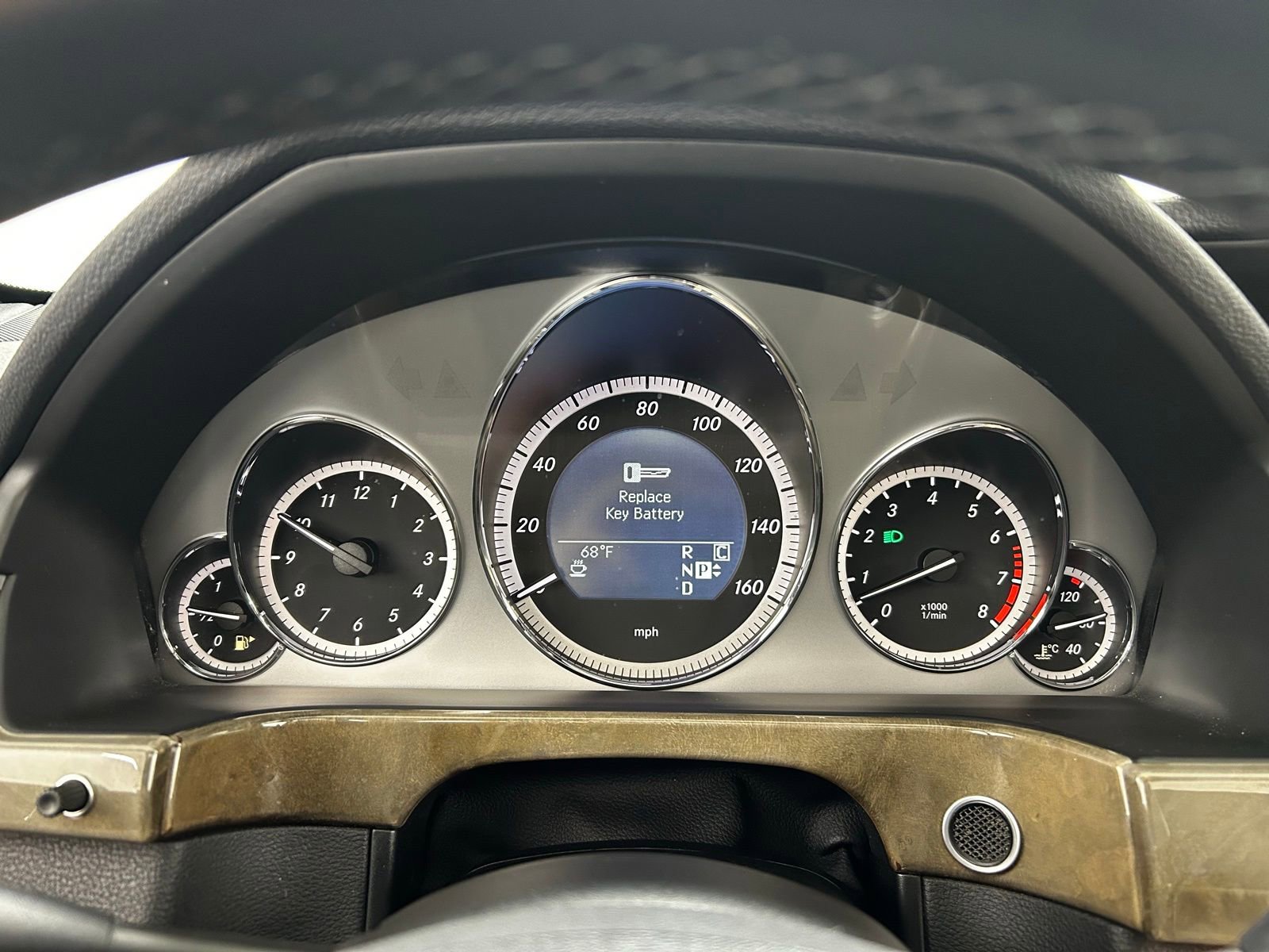 Used 2010 Mercedes-Benz E 350 4MATIC Sedan image 16