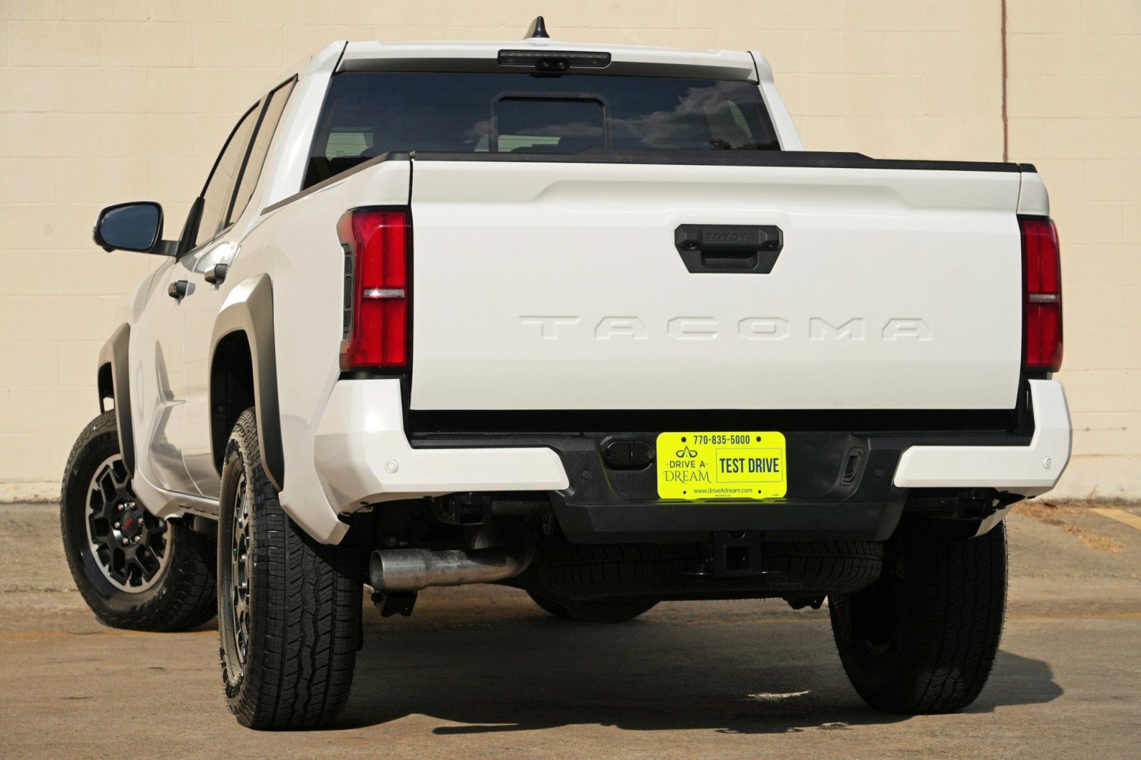 Used 2025 Toyota Tacoma TRD Off-Road w/ TRD Off Road Premium Package AWD/4WD image 6