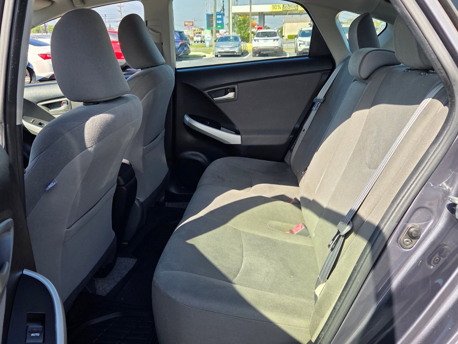 Used 2014 Toyota Prius Two image 6