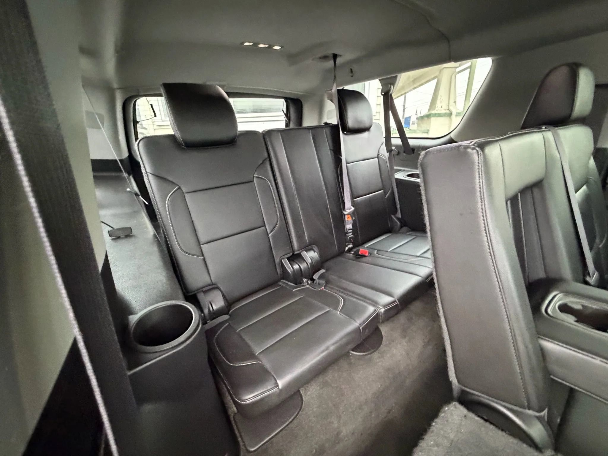 Used 2015 Chevrolet Suburban LT w/ Luxury Package AWD/4WD image 40