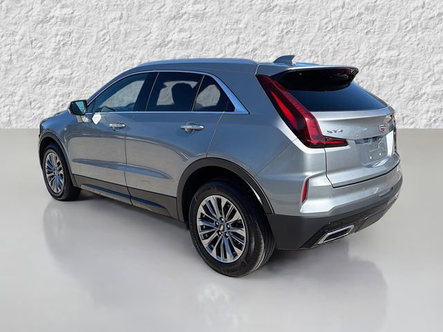 Used 2024 Cadillac XT4 Premium Luxury image 5