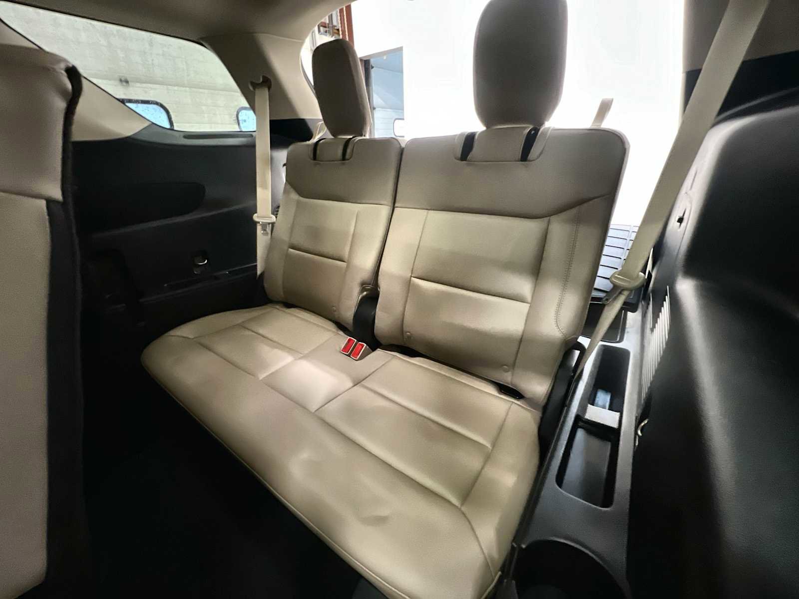 Used 2021 Ford Explorer XLT w/ Equipment Group 202A image 25