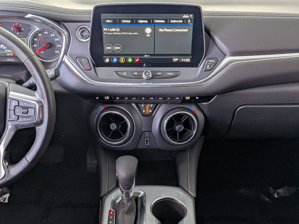 Used 2025 Chevrolet Blazer LT FWD image 19