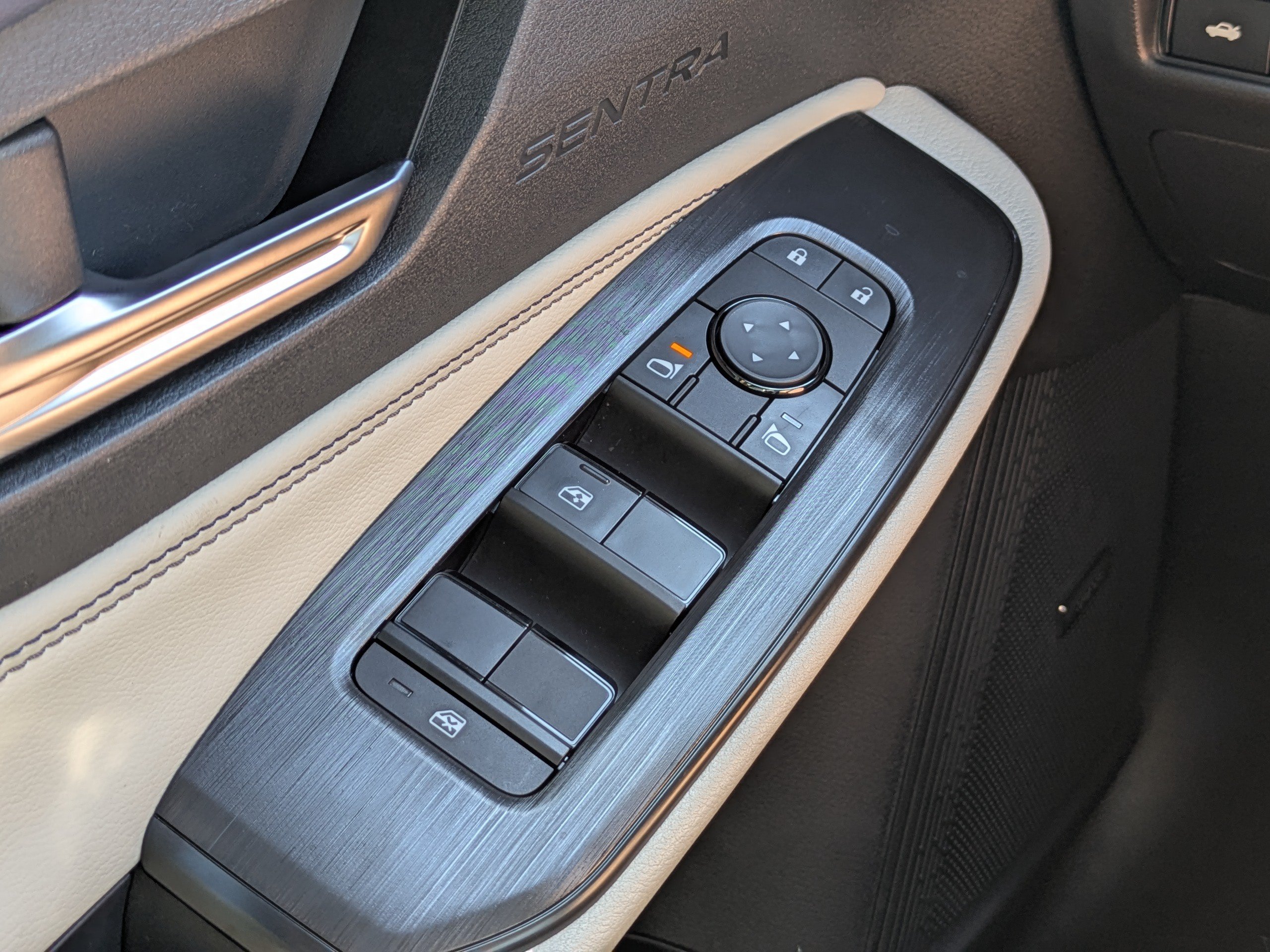 New 2027 Nissan Sentra SL FWD image 23