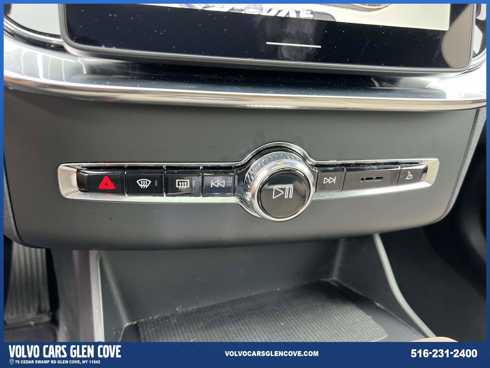 Certified 2025 Volvo XC90 T8 Plus AWD/4WD image 30