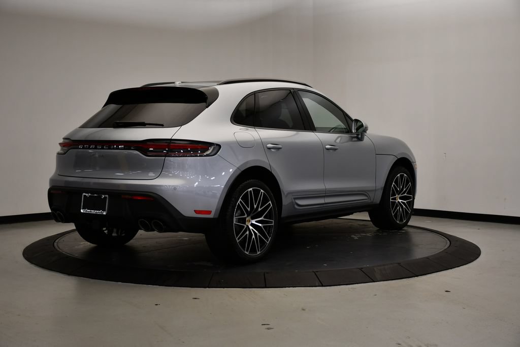Certified 2026 Porsche Macan AWD/4WD image 7