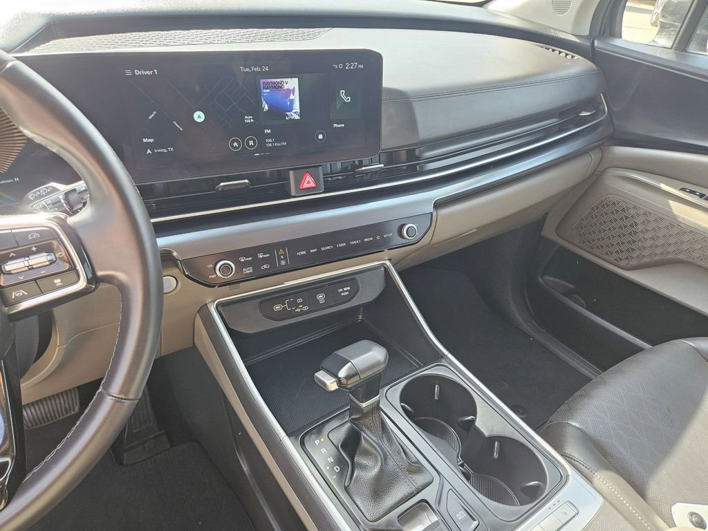 Used 2025 Kia Carnival image 20