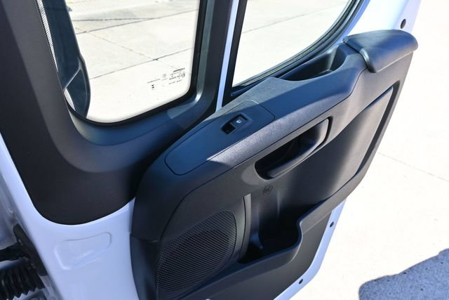 New 2026 RAM ProMaster 2500 w/ Crew Van Package FWD image 27