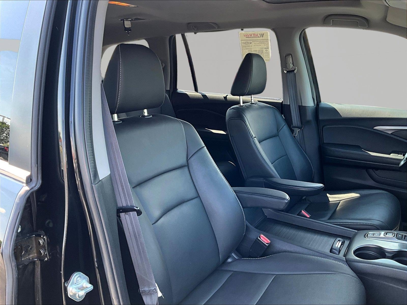 Used 2022 Honda Pilot Black Edition image 30