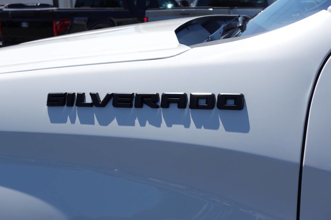 Used 2024 Chevrolet Silverado 1500 W/T w/ WT Value Package AWD/4WD image 16